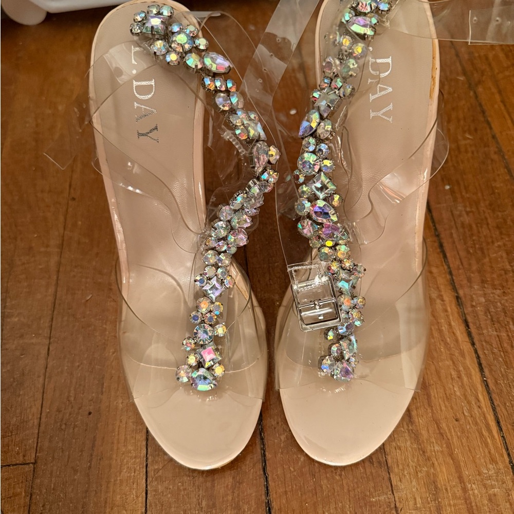 L.DAY clear strappy rhinestone high-heel sandals.  Size 6.5 Send Offers !